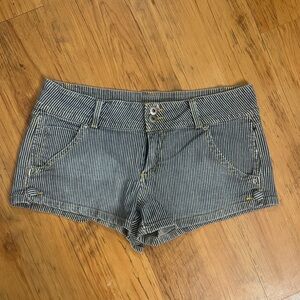 Pinstripe Denim Younique LowRise Shorts Sz 13